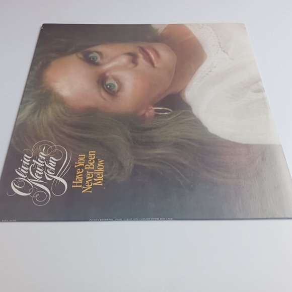 Olivia Newton John Have You Never Been Mellow vinyl record, 1975 first pressing - Picture 4 of 10